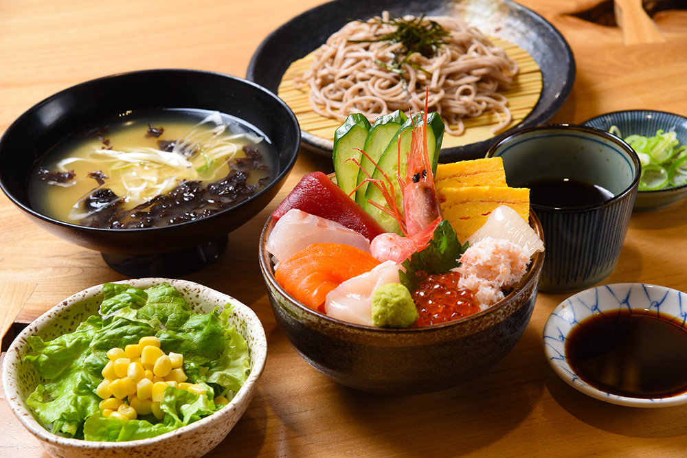 海鮮丼ランチメニュー